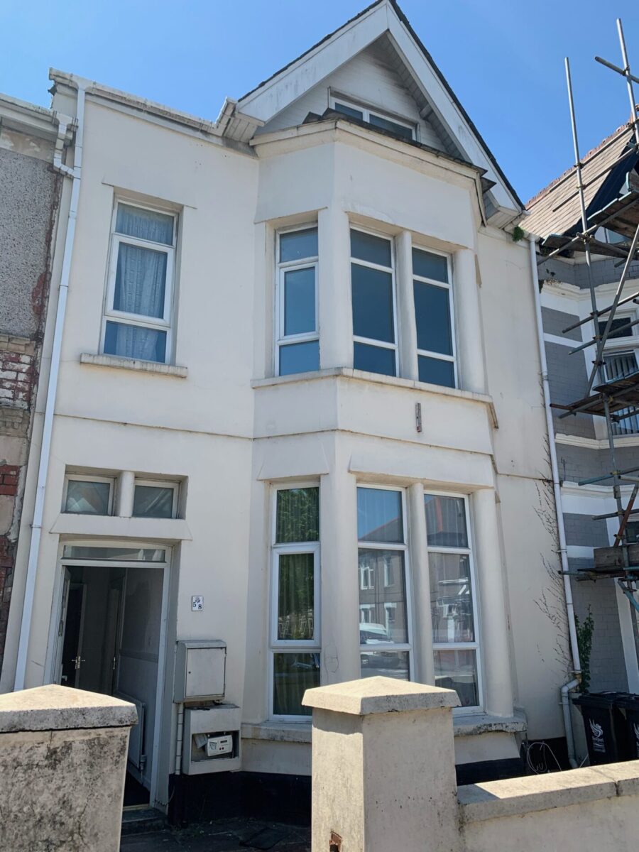 3 Bedroom Flat -Corporation Road, Newport City