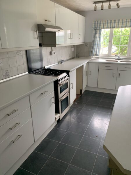 3 Bedroom House -Tudor Cresent Newport City