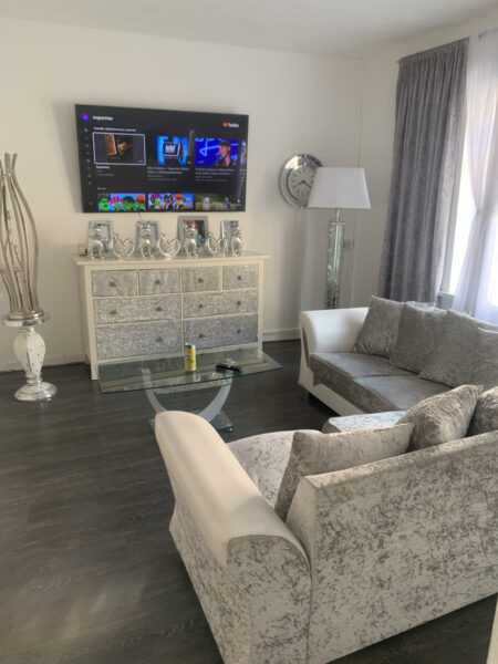3 Bedroom House - Newport City