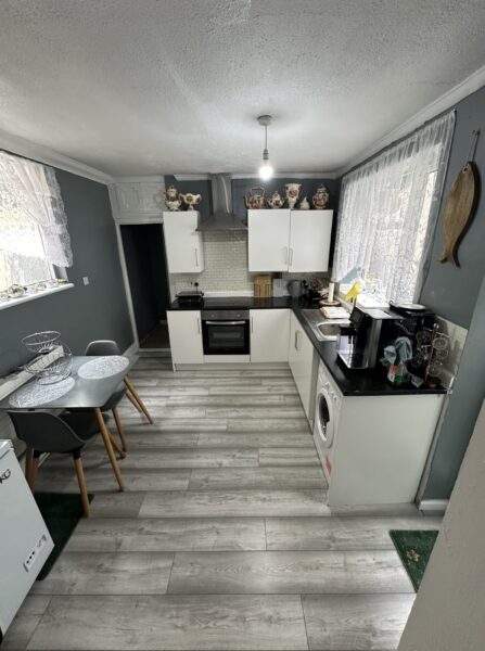 12 Livingstone Place