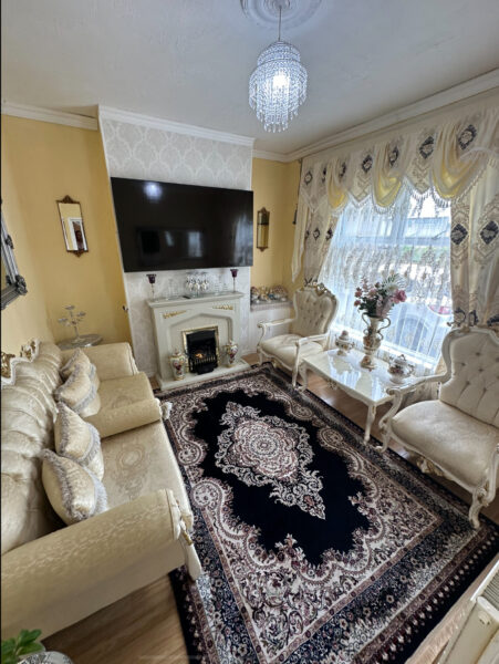 12 Livingstone Place