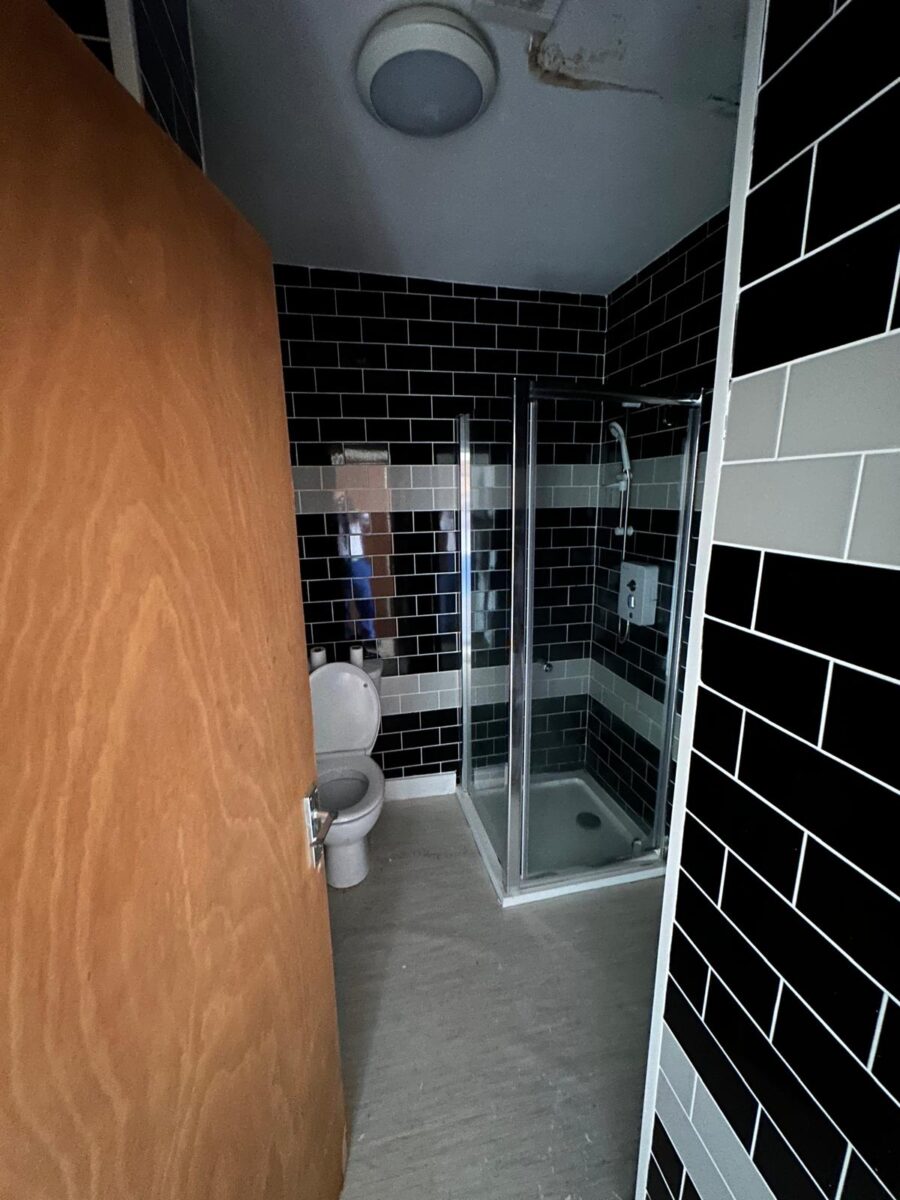 Flat 1, 40 Commercail Road